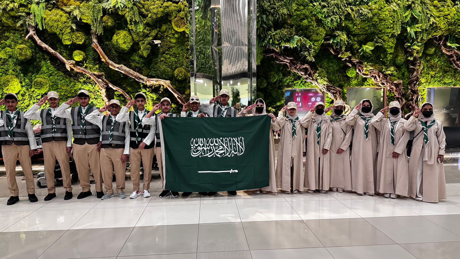 ​فريق الكشافة السعودي يشارك في المخيم الكشفي الأول بإندونيسيا 